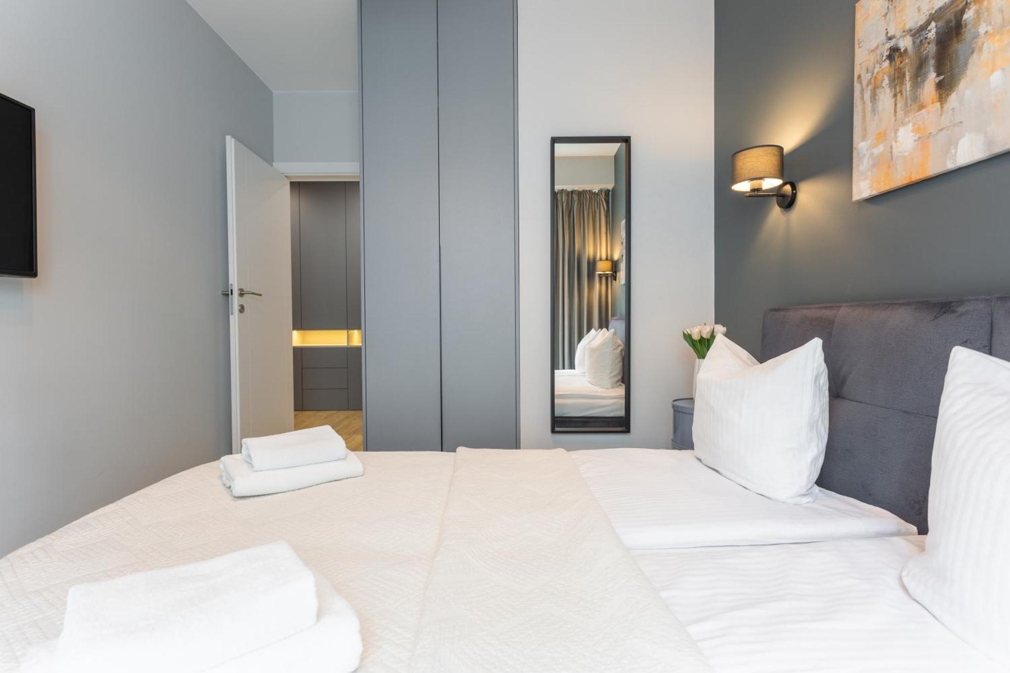 Golden Apartments Warsaw - Luxury Building With Terrace On The Roof - Sienna Str Exteriör bild